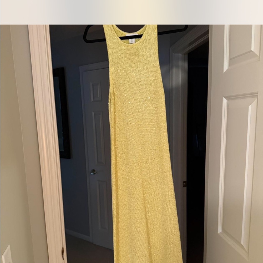 Elegant Yellow Sleeveless Dress